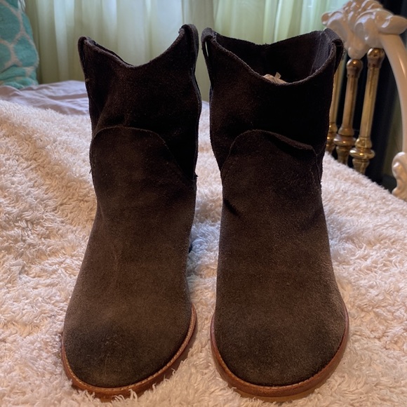 {Anthro} Dolce Vita “Graham” Slouchy Suede Bootie - Picture 4 of 13